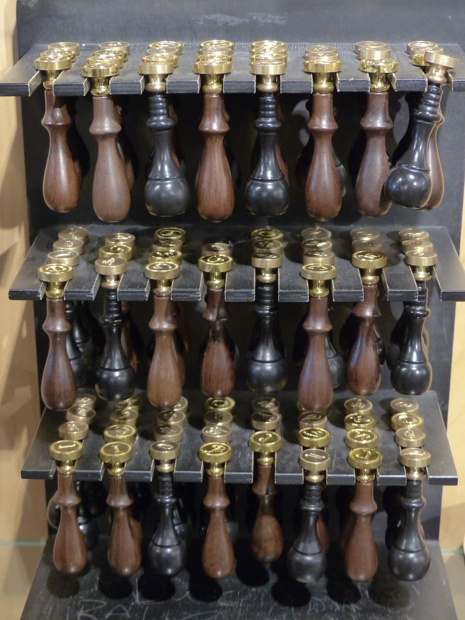 전통 도장 새기기가 인내심 발달에 주는 이점