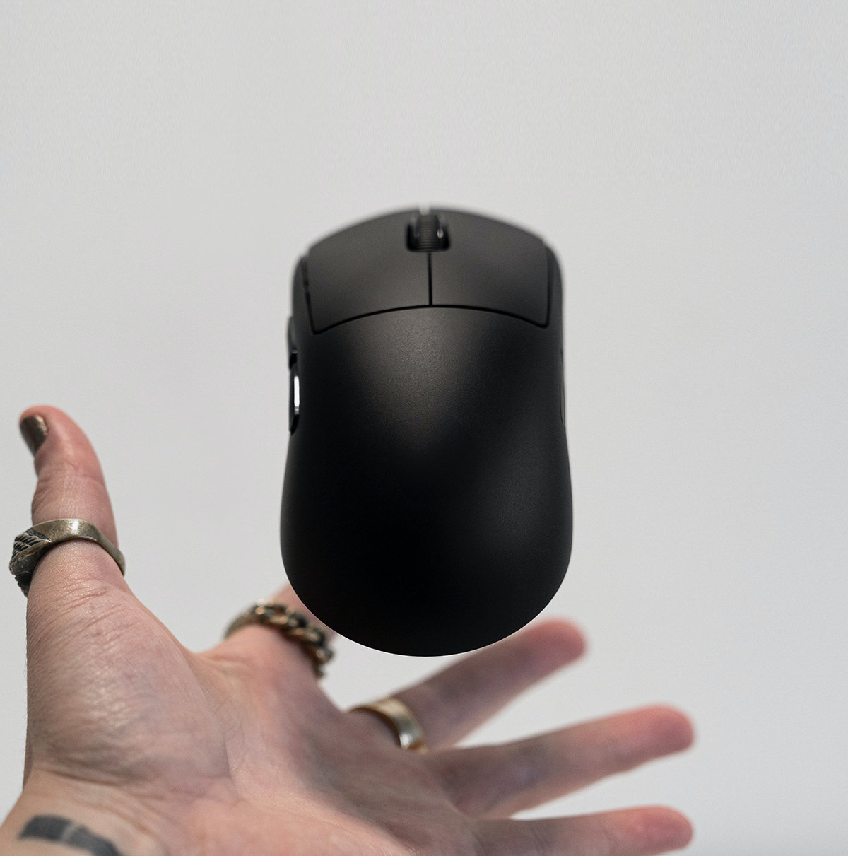 Xenics TITAN GZ 경량 무선 게이밍 마우스