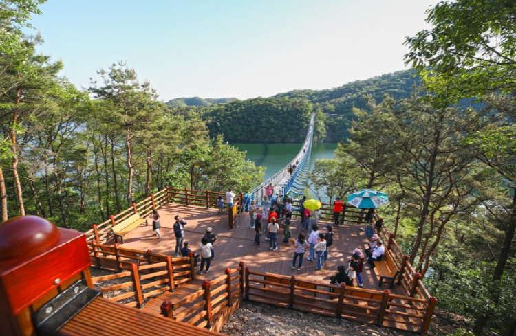 진천 출렁다리