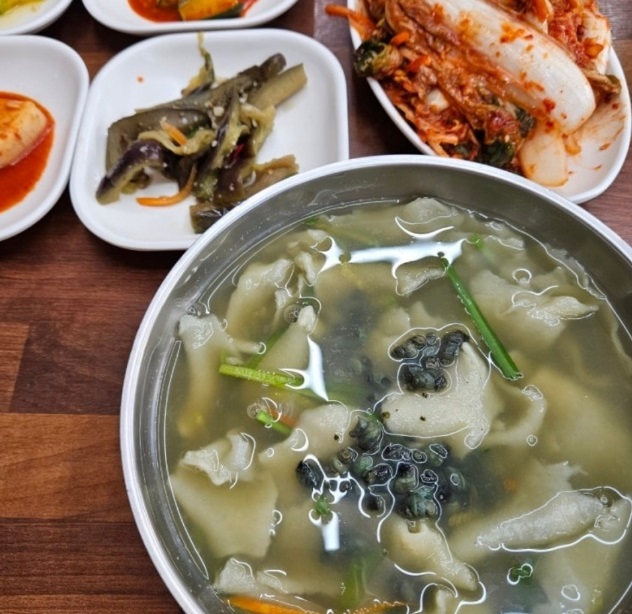 동네한바퀴-임실-다슬기수제비-임실수제비