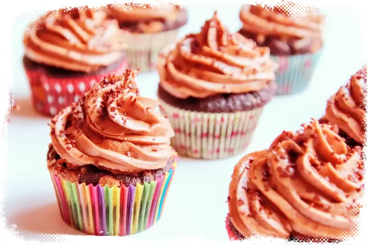 놀라운토요일-놀토-옥수수양파빵-부추빵-딸기잼앙금빵-사과에이드-맛집-전북-장수-CC-장계시장-빵집-카페