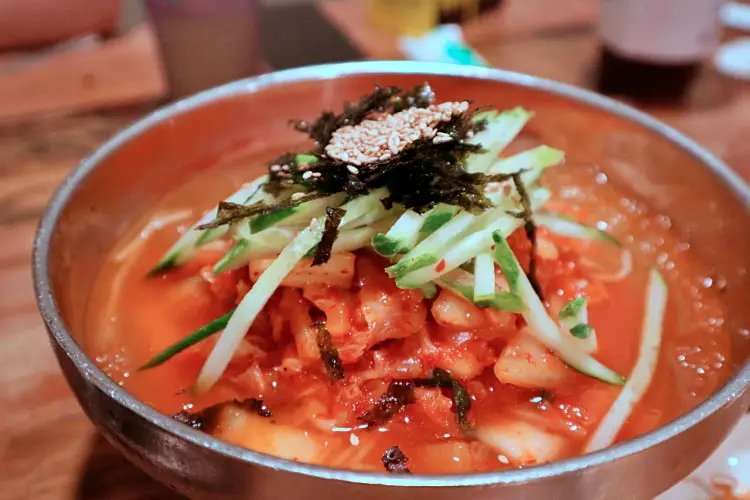 줄서는식당 공덕동 공덕역 맛집 대파김치와 함께 먹는 고소한 곱 가득 곱창과 부드러운 막창 모듬곱창 한우 소곱창 맛있는 곳 소개
