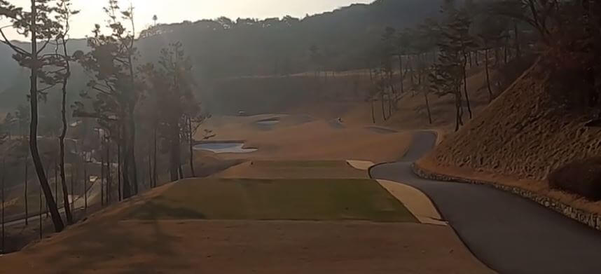 캐슬 1번홀 사진