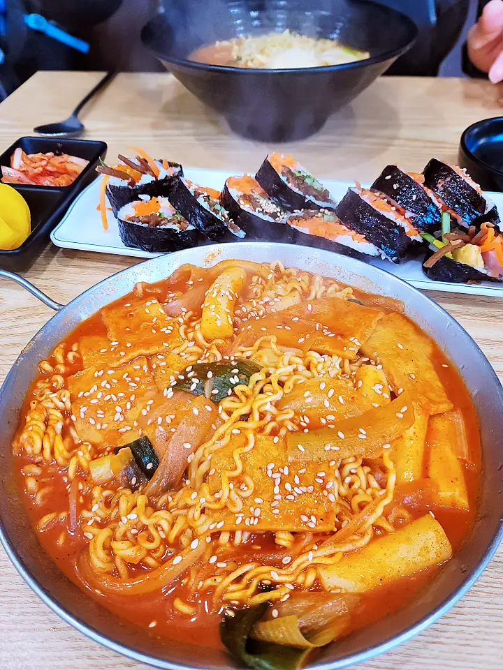 생방송오늘저녁 제주산 흑돼지 돈가스 김밥 선유도 맛집 추천