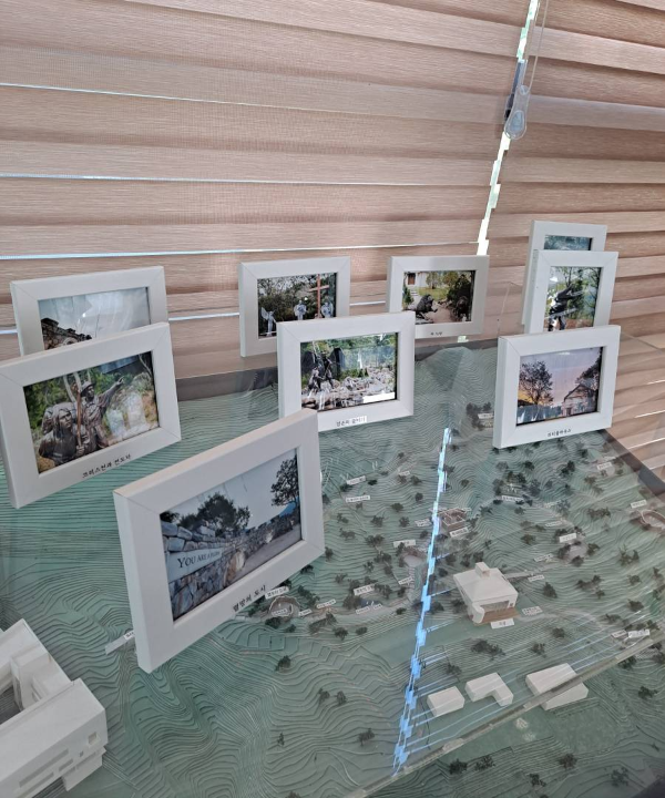 필그림하우스 프런트 축소판