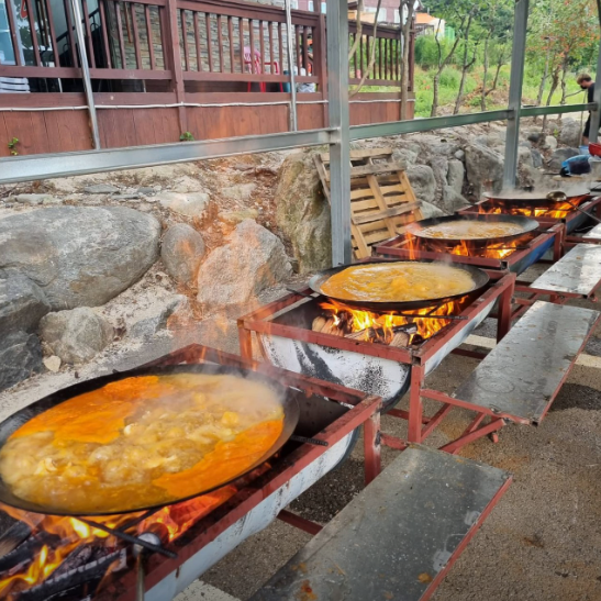 6시내고향 토종닭 참나무 솥뚜껑닭볶음탕 전북 무주 이영자 추천 무주농원