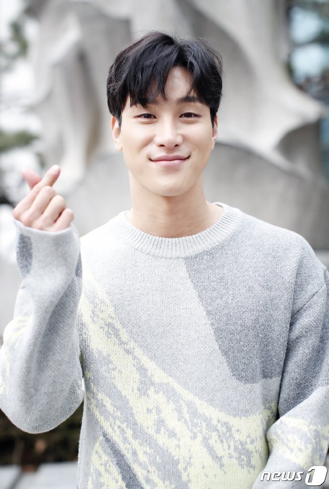 이시강 나이 프로필 키 축구 인스타 화보 복근 근육 드라마 과거