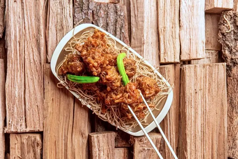 줄서는식당 최준 김해준 추천 참나무 능이 장작구이 통닭, 닭모래집 대파튀김, 고기 된장 막국수 맛있는 식당 신당역 신당동 맛집 소개