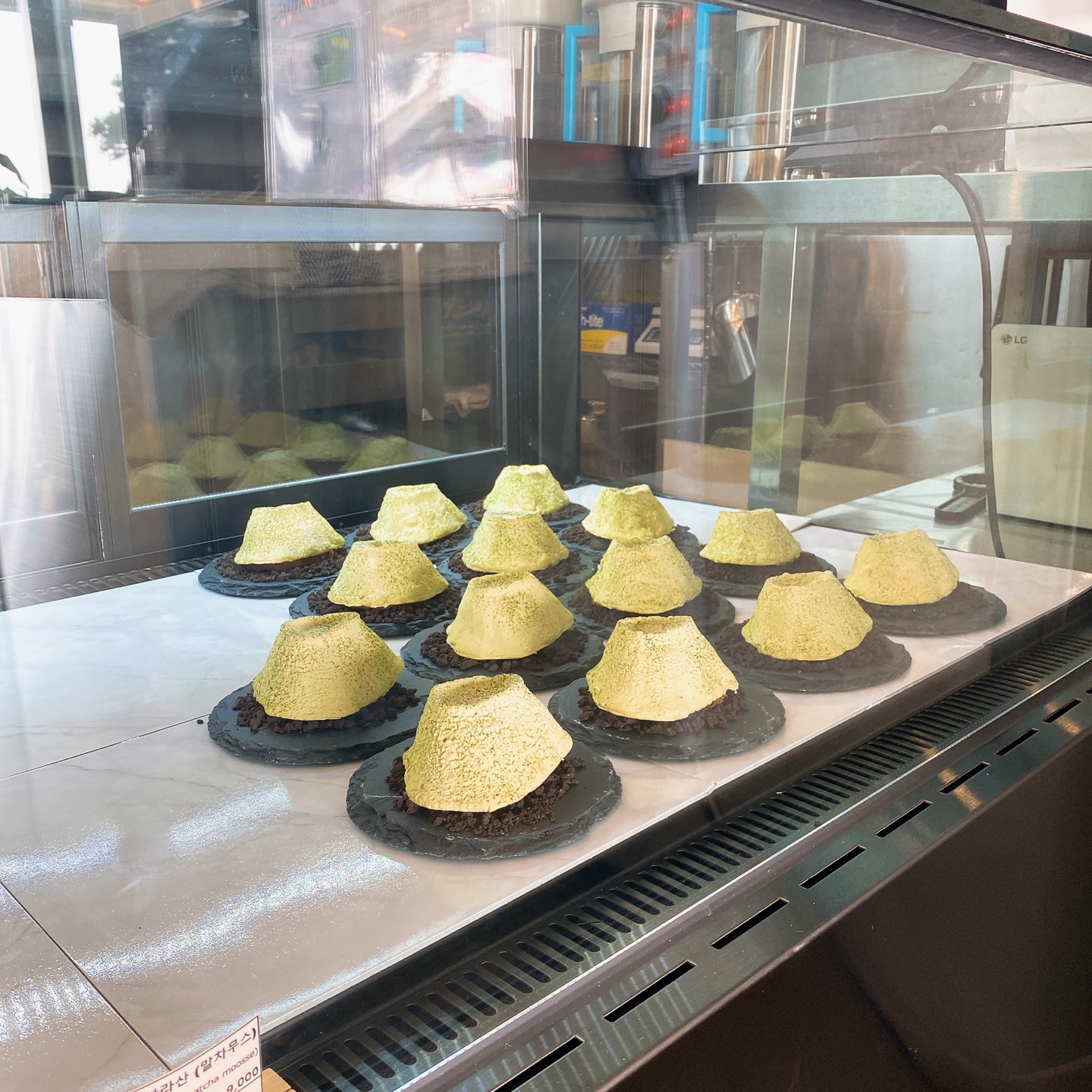 제주 안덕 유채꽃 포토존 오션뷰 카페 휴일로