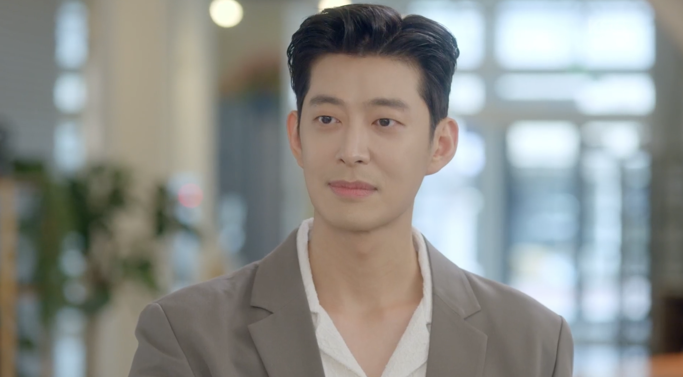 여왕의집 이태오