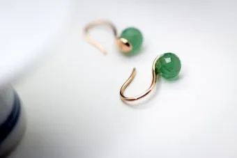 피부과 전문의가 알려주는 초록색 귀걸이 대처법에 대해_7