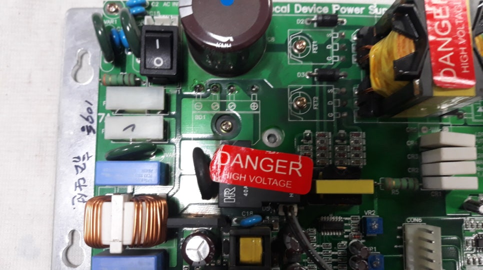 금강전자 소방파워수신기, 소방수신기 파워서플라이 LDPS2715 소손된 소자 교체 및 단선된 패턴 복구
수리 과정 by 메트영남