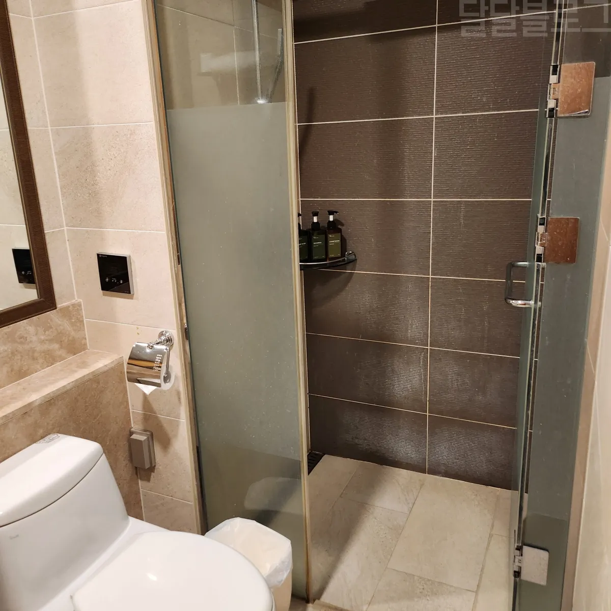 강원도-고성-가족여행-소노펠리체-빌리지-델피노-샤워실