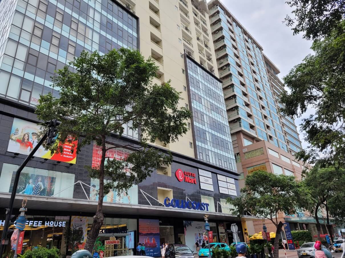 롯데마트 골드코스트점 입구