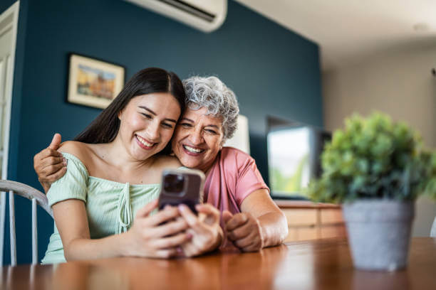 KT 시니어 요금제 비교 - 베이직 Vs 알뜰폰 실버 65세 이상