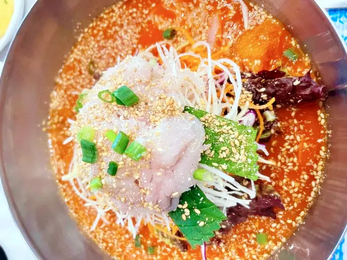 생생정보 1383회 현지의 맛 가자미물회국수 비빔회국수 물회국수 회덮밥 강릉 경포대 맛집 연락처 위치 어디
