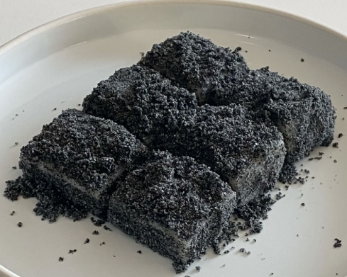 한국의 떡 종류 흑임자떡