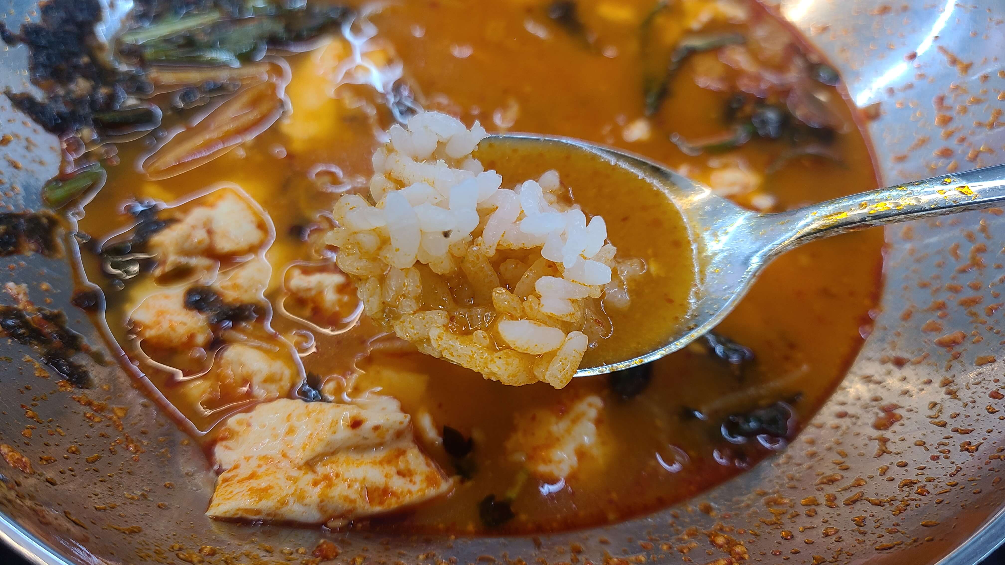 솔만두-순두부해장우동-밥-한-스푼