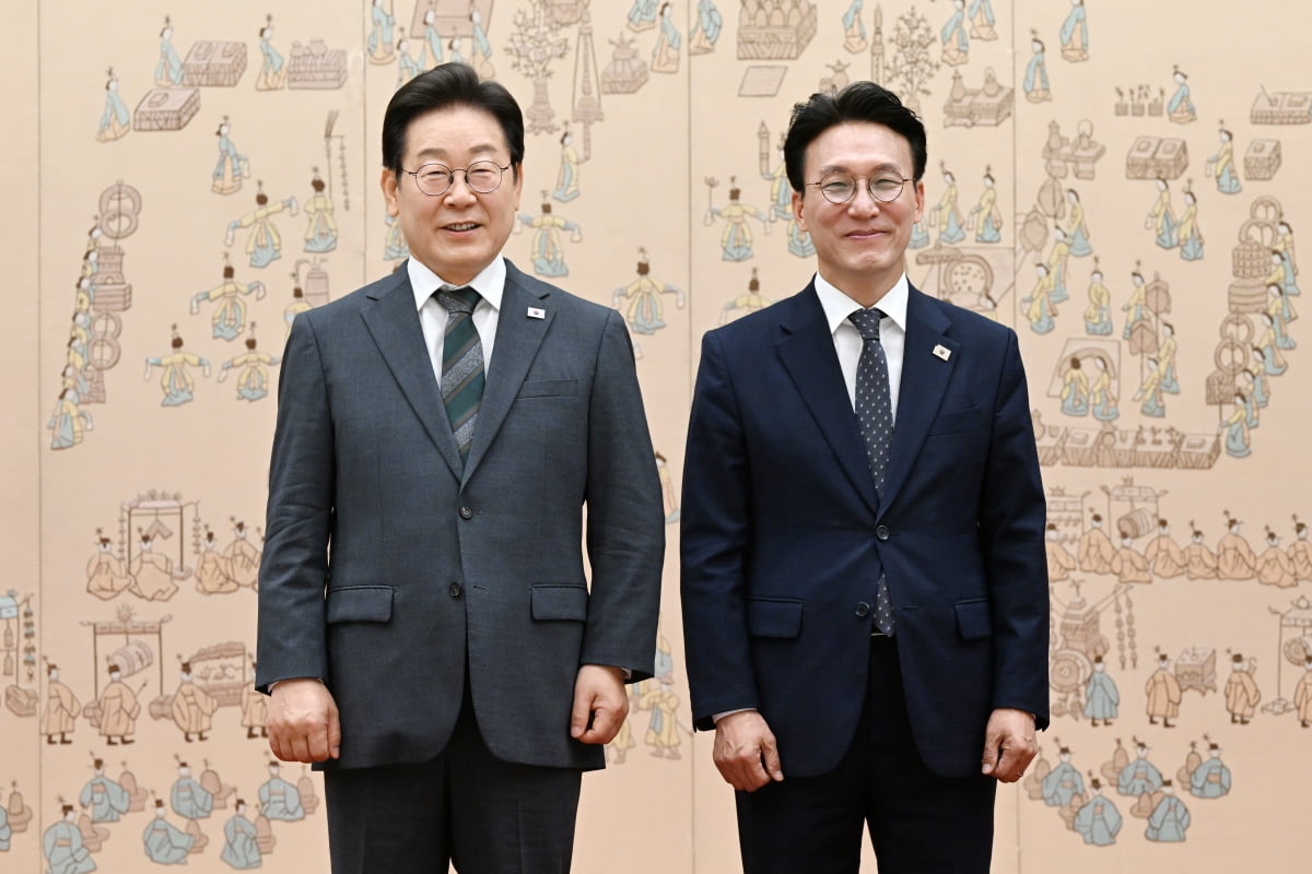 보건복지 및 정책기획 전문가로 활동해온 김 총리