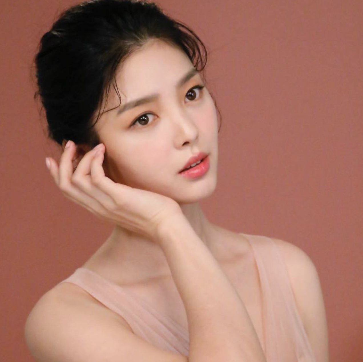엄현경17
