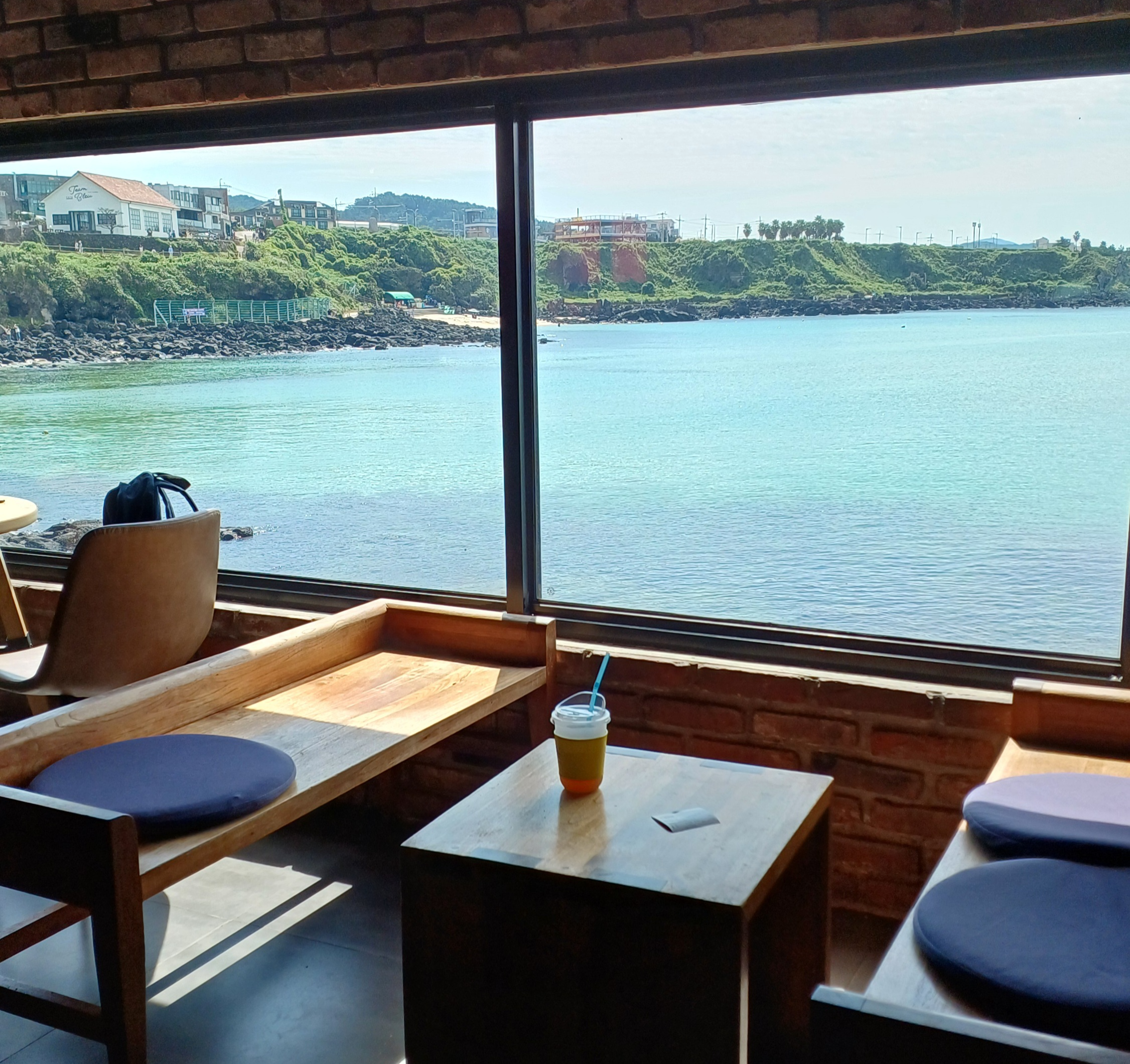 애월-카페-봄날-5