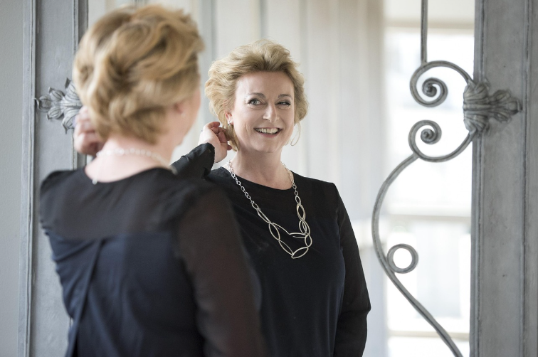 타인의 시선이 나를 만든다? 거울 자아 이론의 심리학