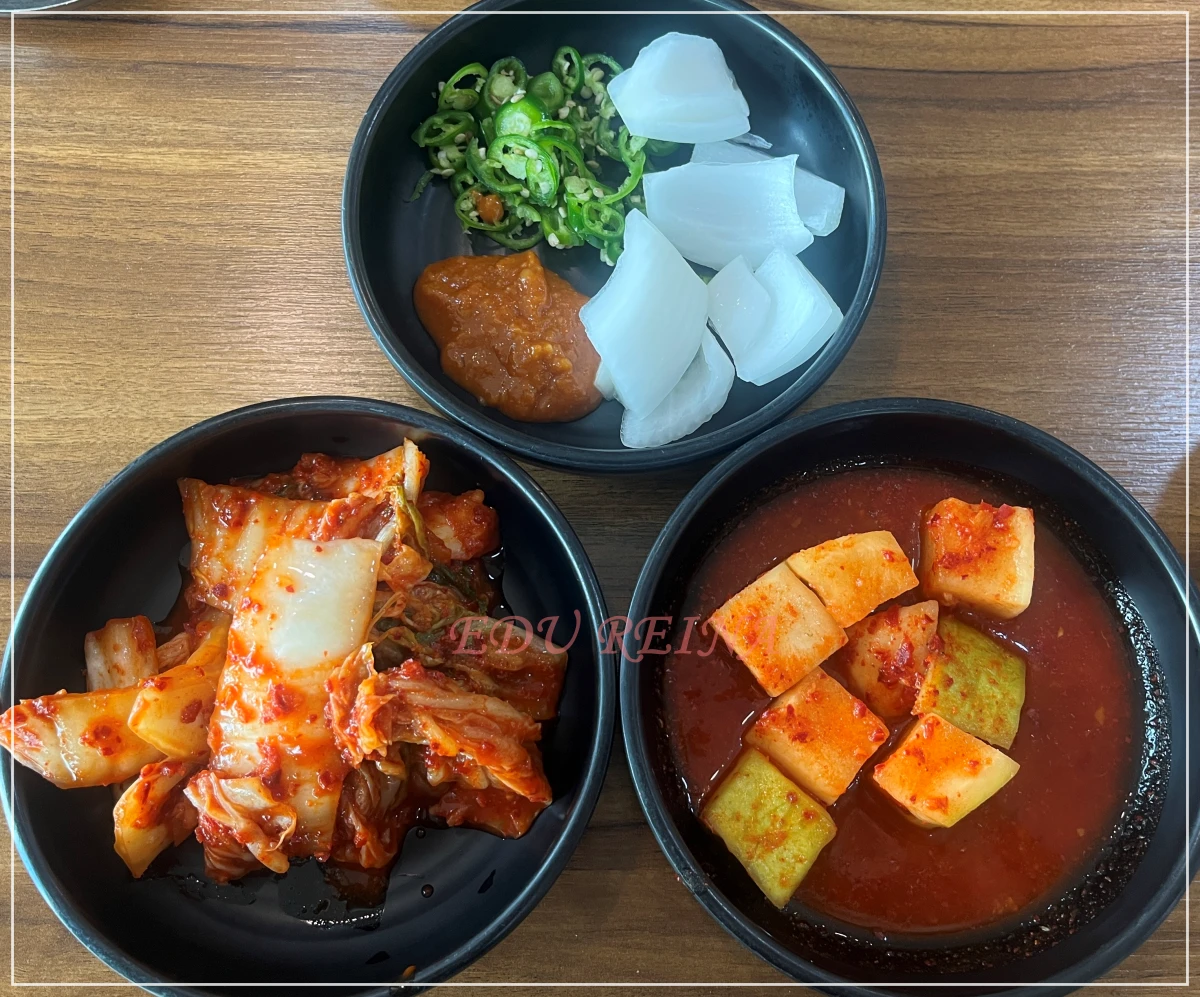 청담채순대국-기본반찬