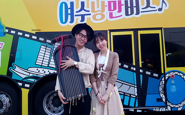 시간을-달리는-버스커의-모습