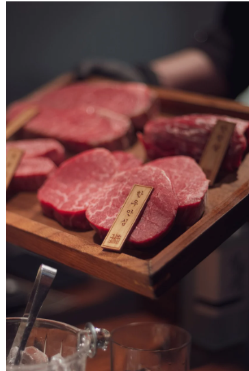 한국어 중심의 서비스