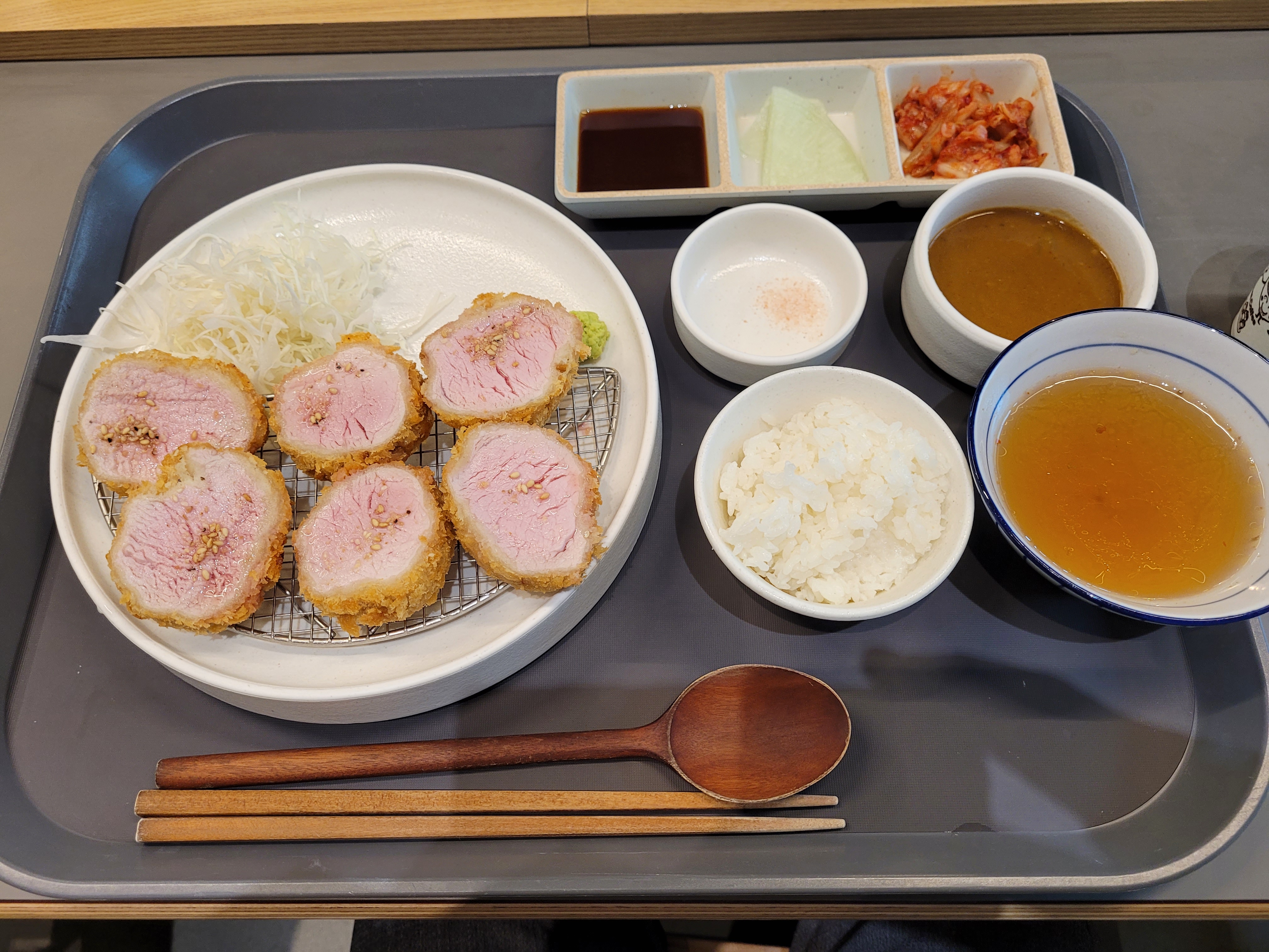 히레카츠정식 사진