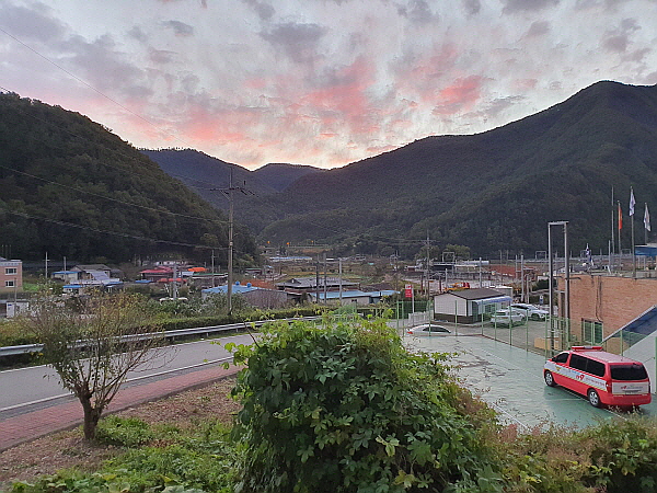 강원도 삼척시 아침 풍경 사진