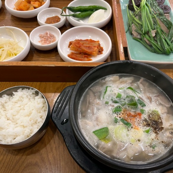 순천 건봉국밥 메뉴 이미지