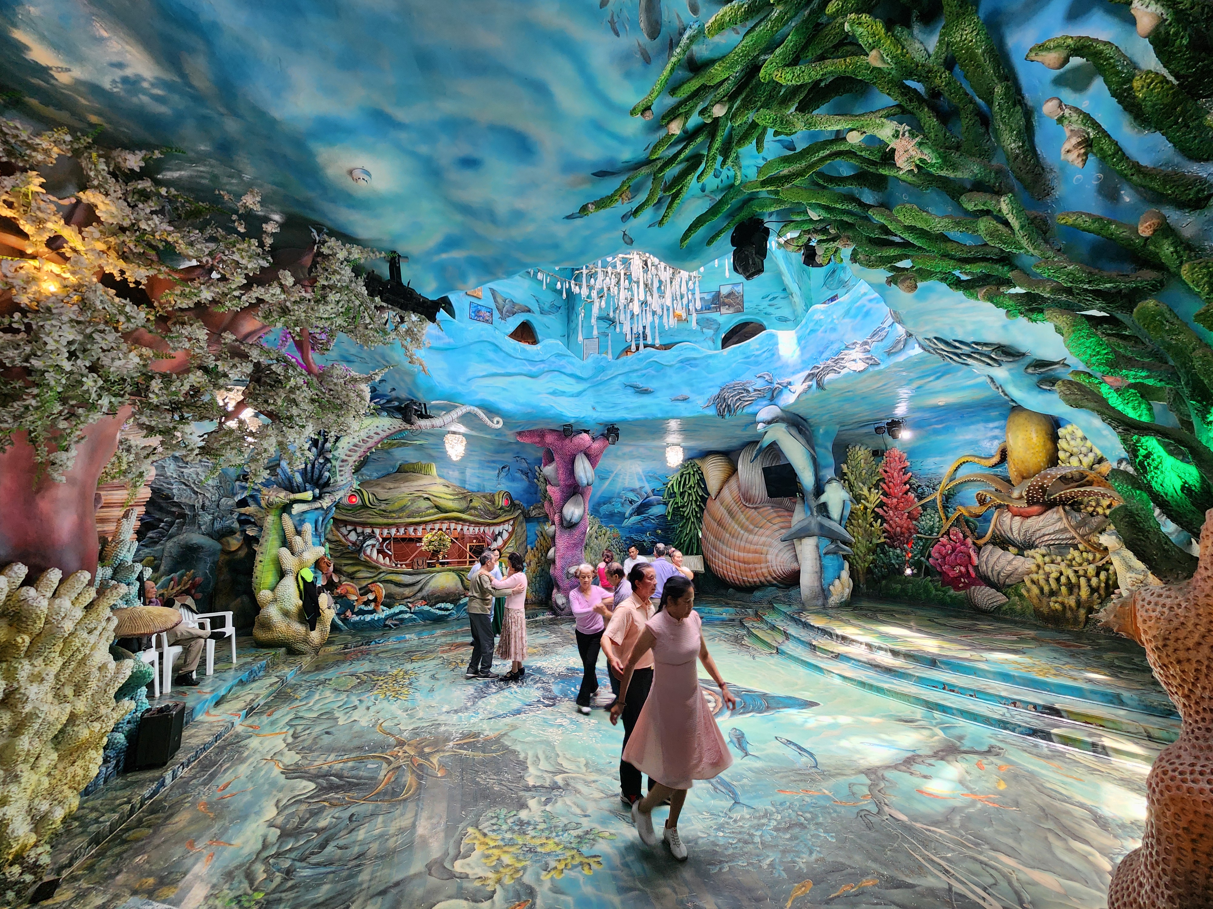 크레이지 하우스