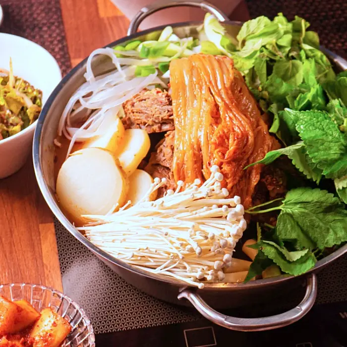 투데이 맛있는 메뉴 맛대맛 속풀이 최강자 뼈해장국, 대창 뼈해장국, 대창 감자탕, 메운 뼈찜, 대창 해장국 맛집 추천 부산 광안리 남천동 광안대교 오션뷰 맛집