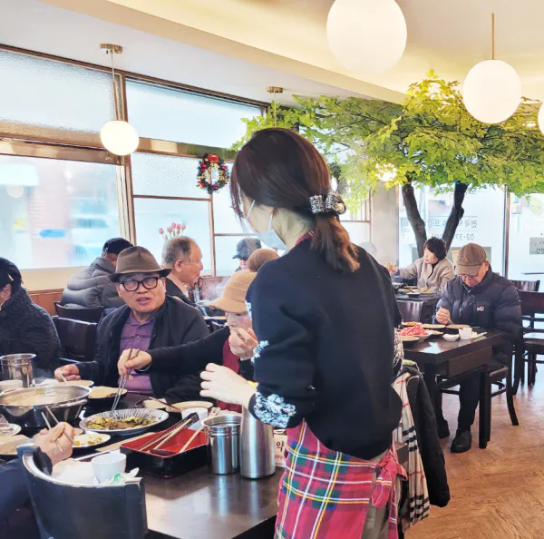 생생정보 고수의 부엌 도토리만두전골 음식점