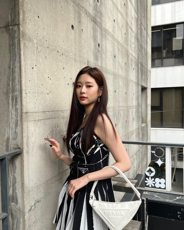 김민주 프라다 트로피코 팝업 스토어