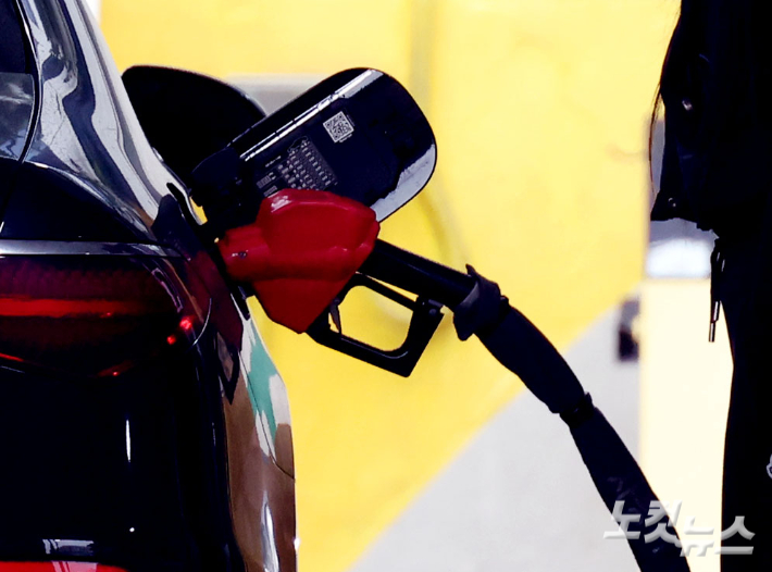 트럼프 휴전 연장에도 전국 경유 가격 2000원 돌파 이유와 4차 최고가격제 시행 효과 분석: 내 집 주변 최저가 주유소 찾는 법