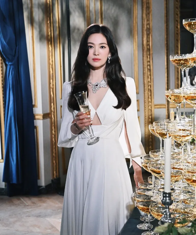 송혜교 쇼메, 송혜교 화보, 송혜교 보그, 송혜교 주얼리, 송혜교 목걸이, 쇼메, 쇼메 앰버서더, 쇼메 주얼리, 쇼메 목걸이, 비 마이 러브, 쇼메 비 마이 러브, 조세핀 컬렉션, 하이주얼리 브랜드, 프랑스 명품 주얼리, 쇼메 가격, 쇼메 예물, 명품 예물 추천, 쇼메 후기, 쇼메 실착, 셀럽 주얼리, 송혜교 착용, 쇼메 예약구매, 명품 주얼리 추천, 하이주얼리 착용컷, 비마이러브 실착, 쇼메 조세핀