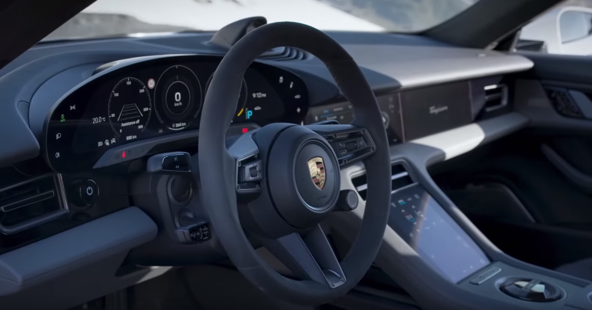 포르쉐 타이칸 성능