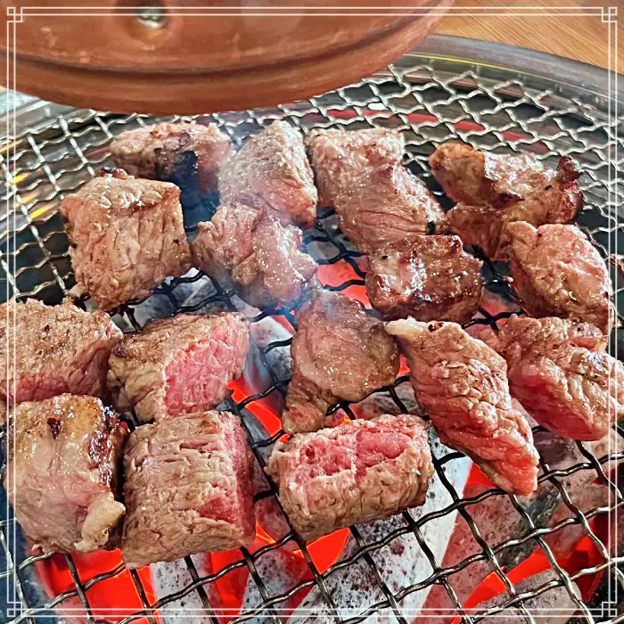 생생정보 마당 강원 홍천 농장직영 한우 정육식당&#44; 투뿔 숯불 구이 맛집