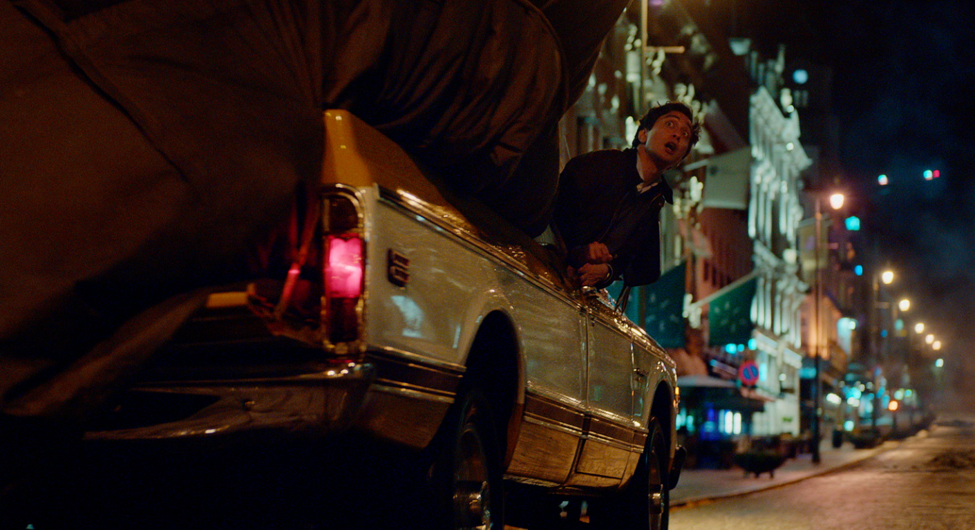 트롤로부터도망치고있는킴팔크