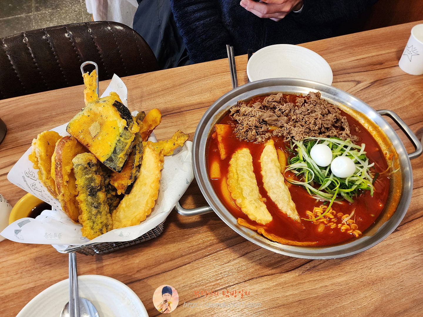 다모아 튀김, 불향차돌 떡볶이