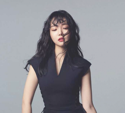 문지인 잡지사 화보