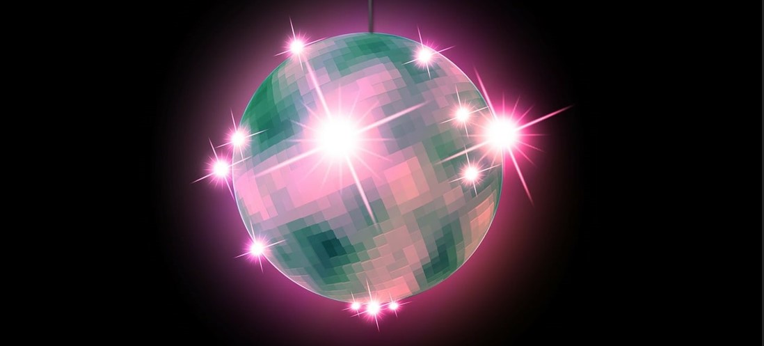 예쁜 미러볼이 반짝이고 있는 그림