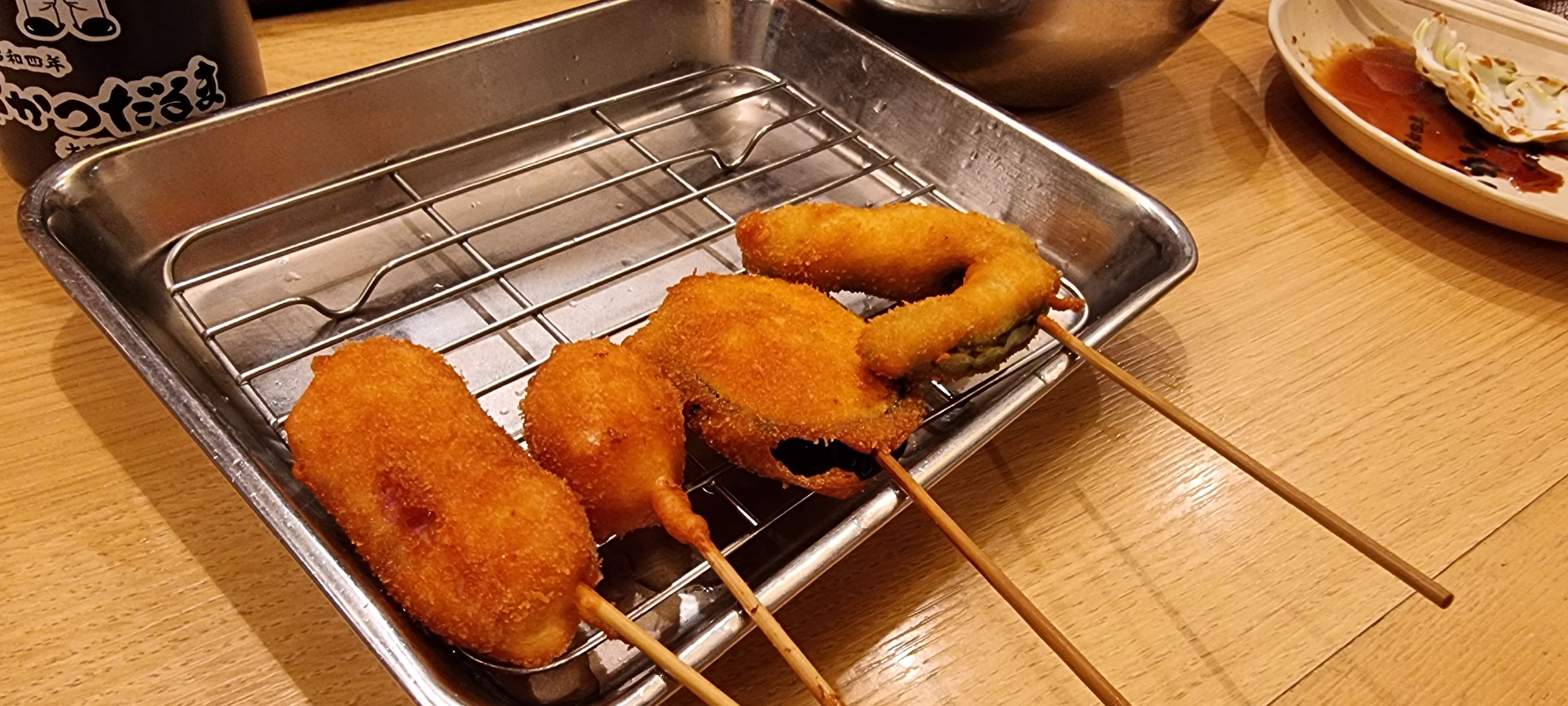 쿠시카츠-다루마-쿠시카츠