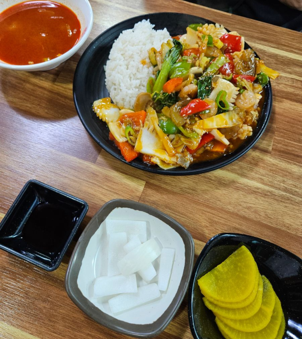 동천홍 잡탕밥 한상