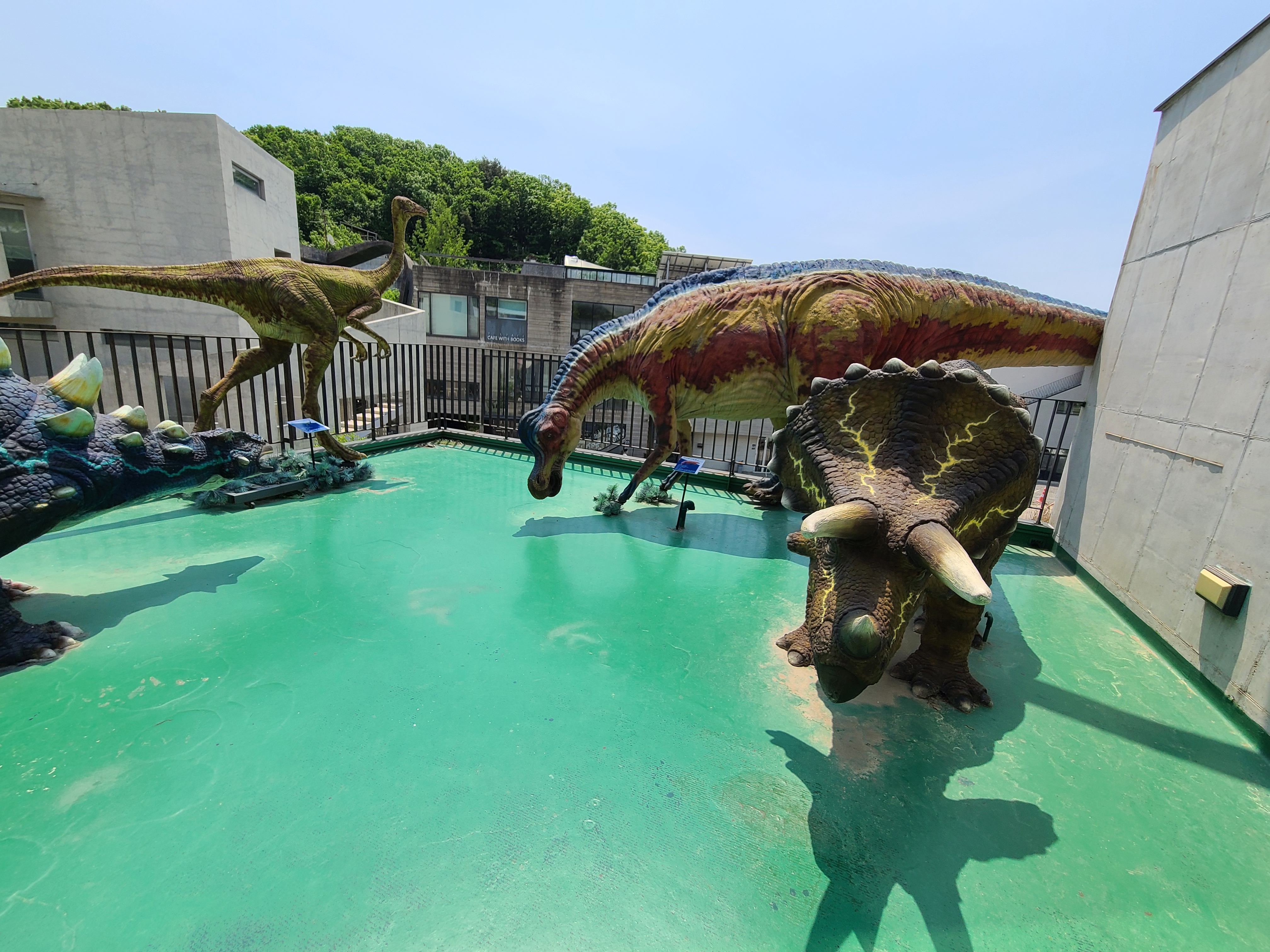 파주 공룡 박물관 테라스 공룡모형