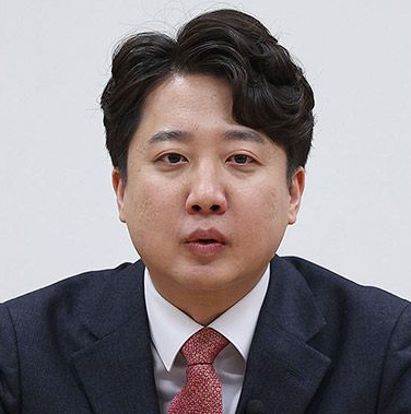이준석 정치 입문