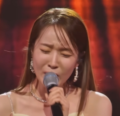 지나유