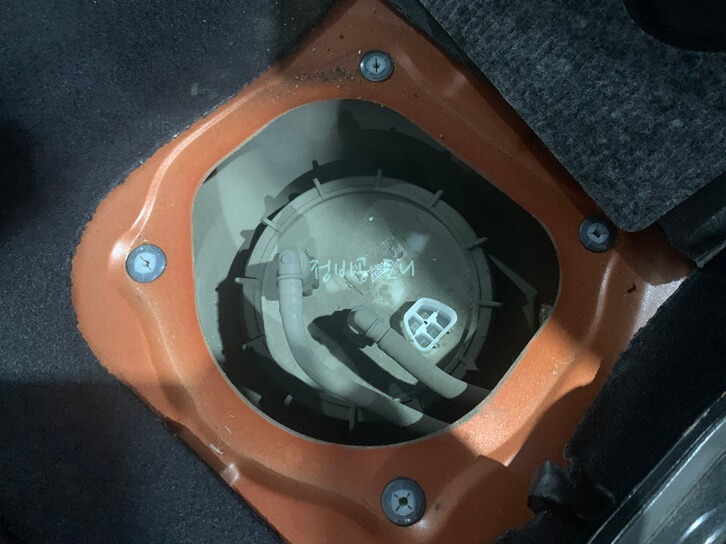 연료장치-연료펌프-커버-플레이트